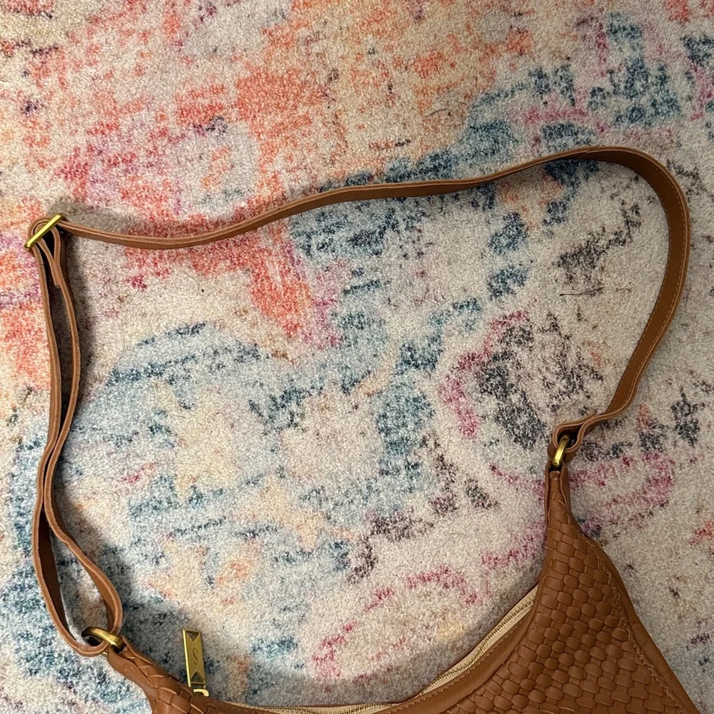 Sseko Tan Woven Leather Shoulder Bag